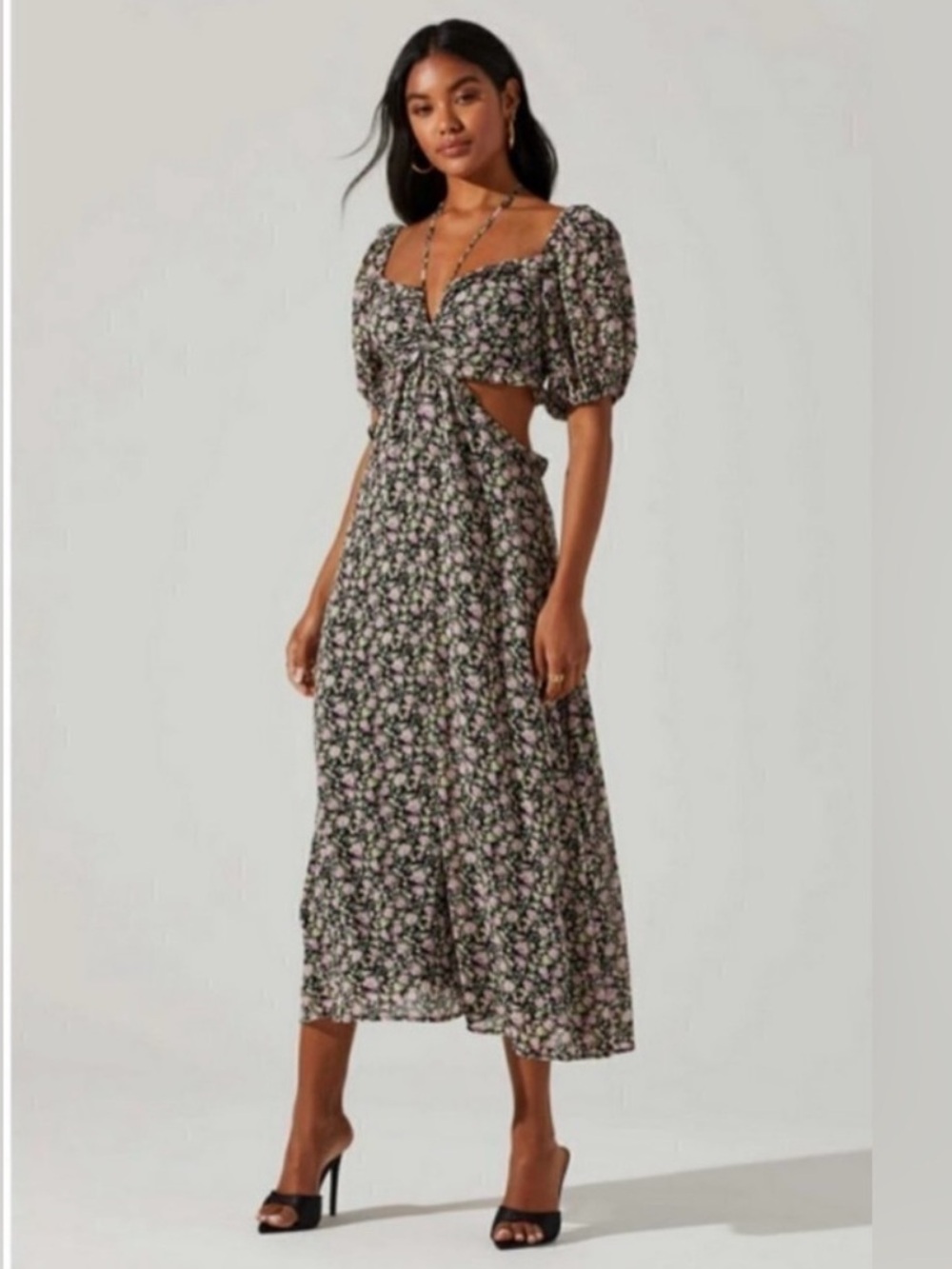 ASTR The Label Floral Ruffle Puff Sleeve Cut Out Maxi Dress Size Small NWT